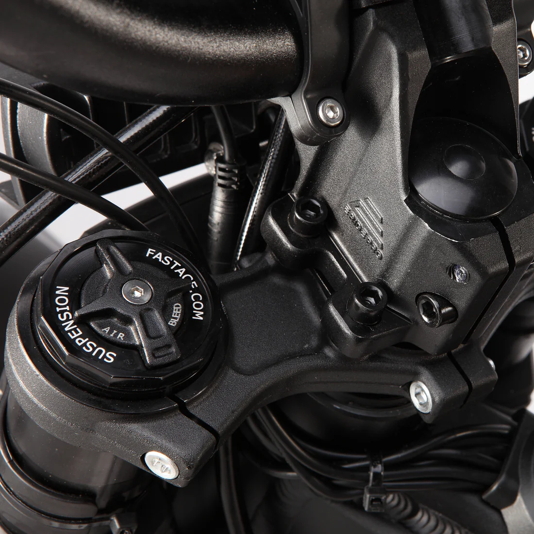 E Ride Pro SR | 72V 25KW 50AH | Fastest Electric Dirt Bike - Image 3