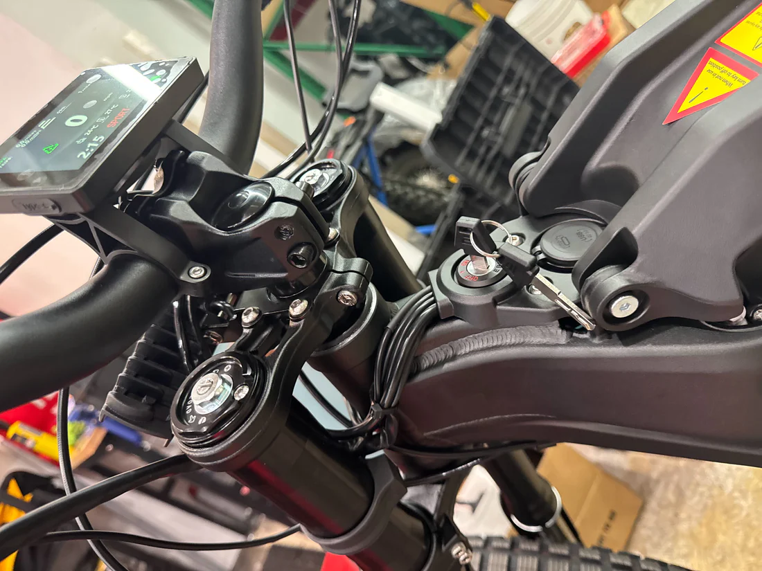 E Ride Pro S: 16" Fat Tire | 72V 8KW 30AH 50MPH | Electric Dirt Bike (Limited Edition) - Image 4