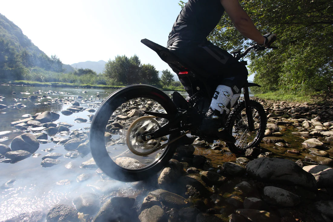 E Ride Pro S: 17" 72V 8KW 30AH | Electric Dirt Bike for Kids & Adults - Image 3