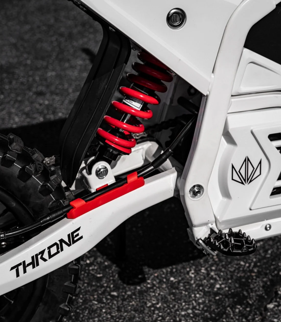 Strike Shadow SX by Throne Cycles | 60V 5kW 27ah | Electric Dirt Bike for Kids - Image 6